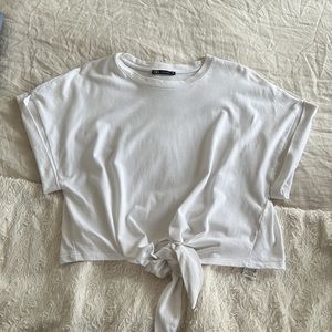 Zara white short sleeved t shirt size medium